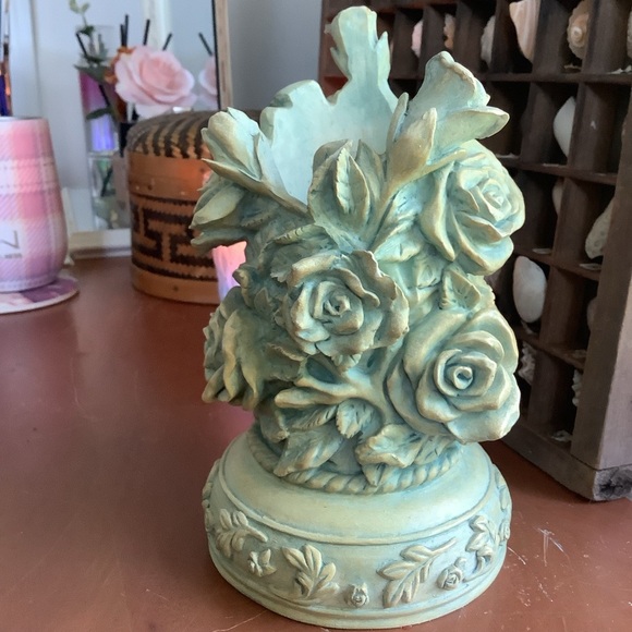 Vintage Sage Aqua Green Rose Vine Detail Ornate Resin Vase - Picture 3 of 9